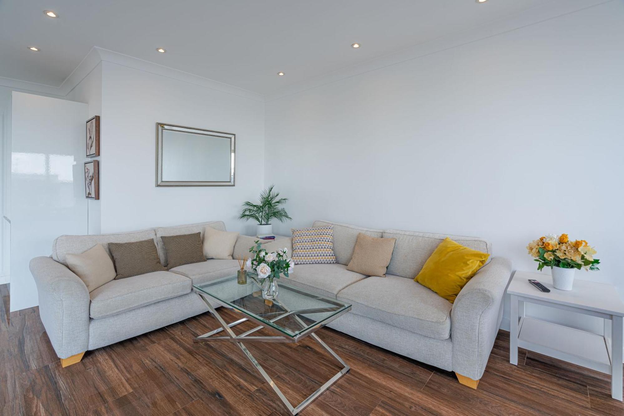 On The Beach Penthouse With Sea View - 3 Bedrooms - Roof Balcony - Spa, Sauna, Gym And Pool - Sleeps 6 Hove Exteriér fotografie